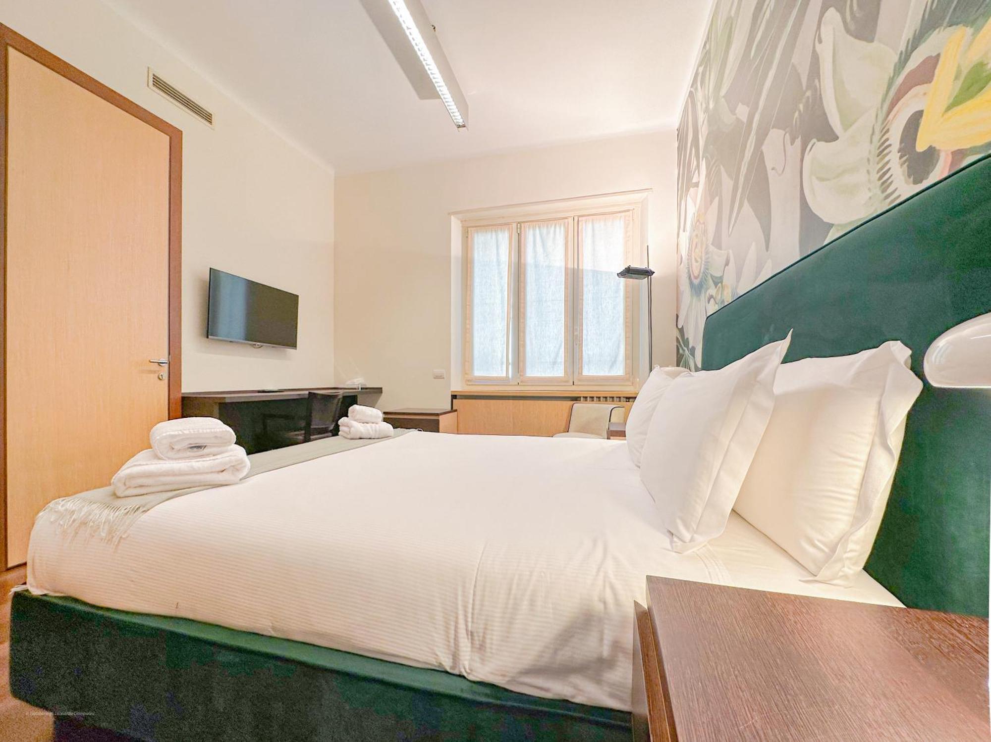 מילאנו Fontana Suites - 15 Min Dal Duomo חדר תמונה